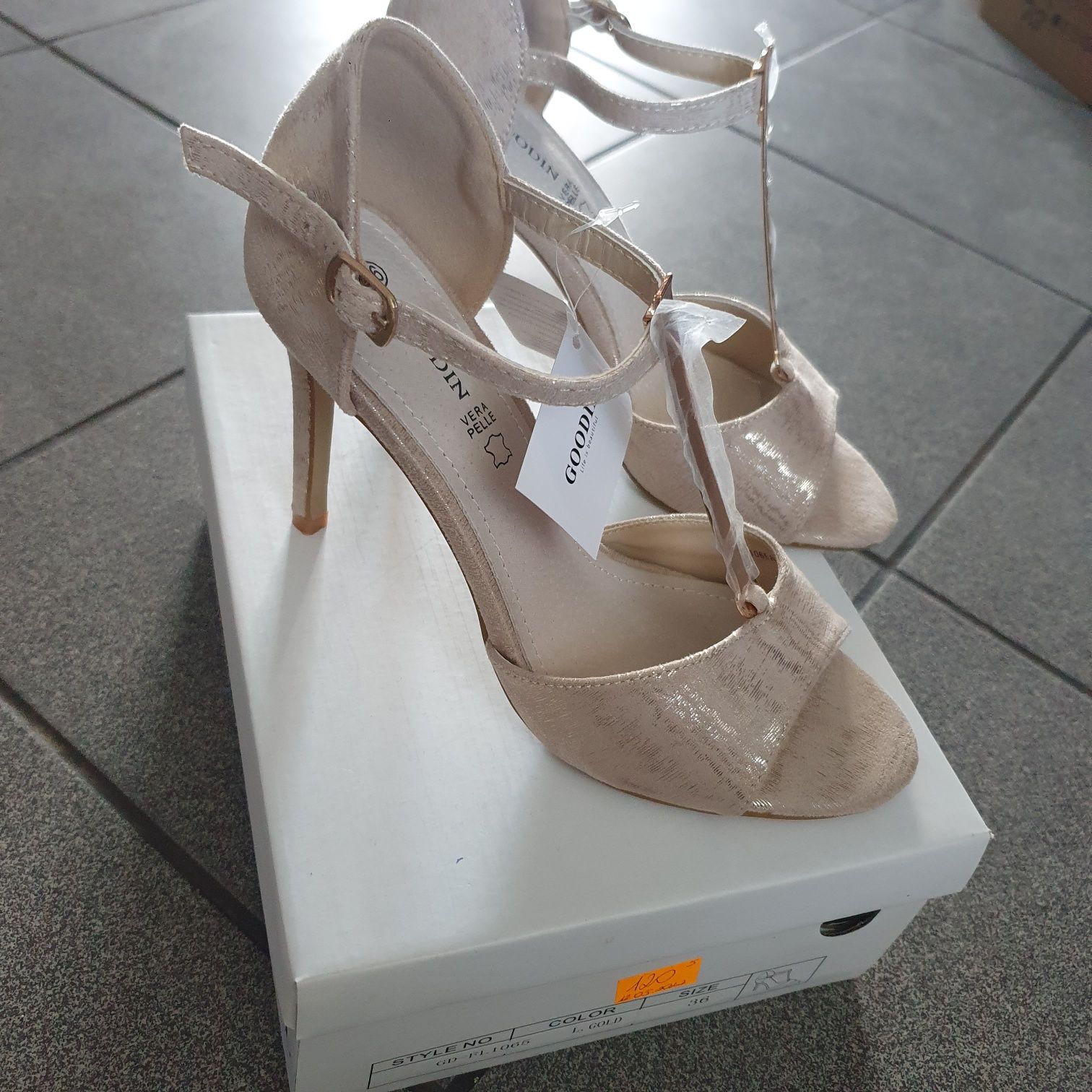 Buty szpilki roz.36