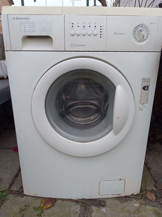 Пральна машина Electrolux EWF1005 на запчастинии