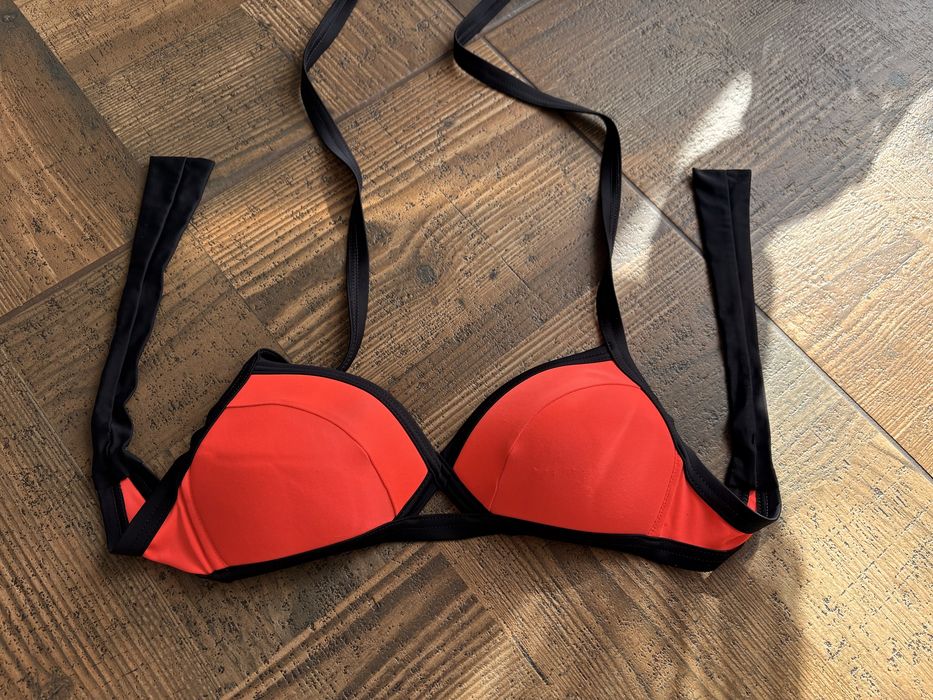 Góra od bikini.