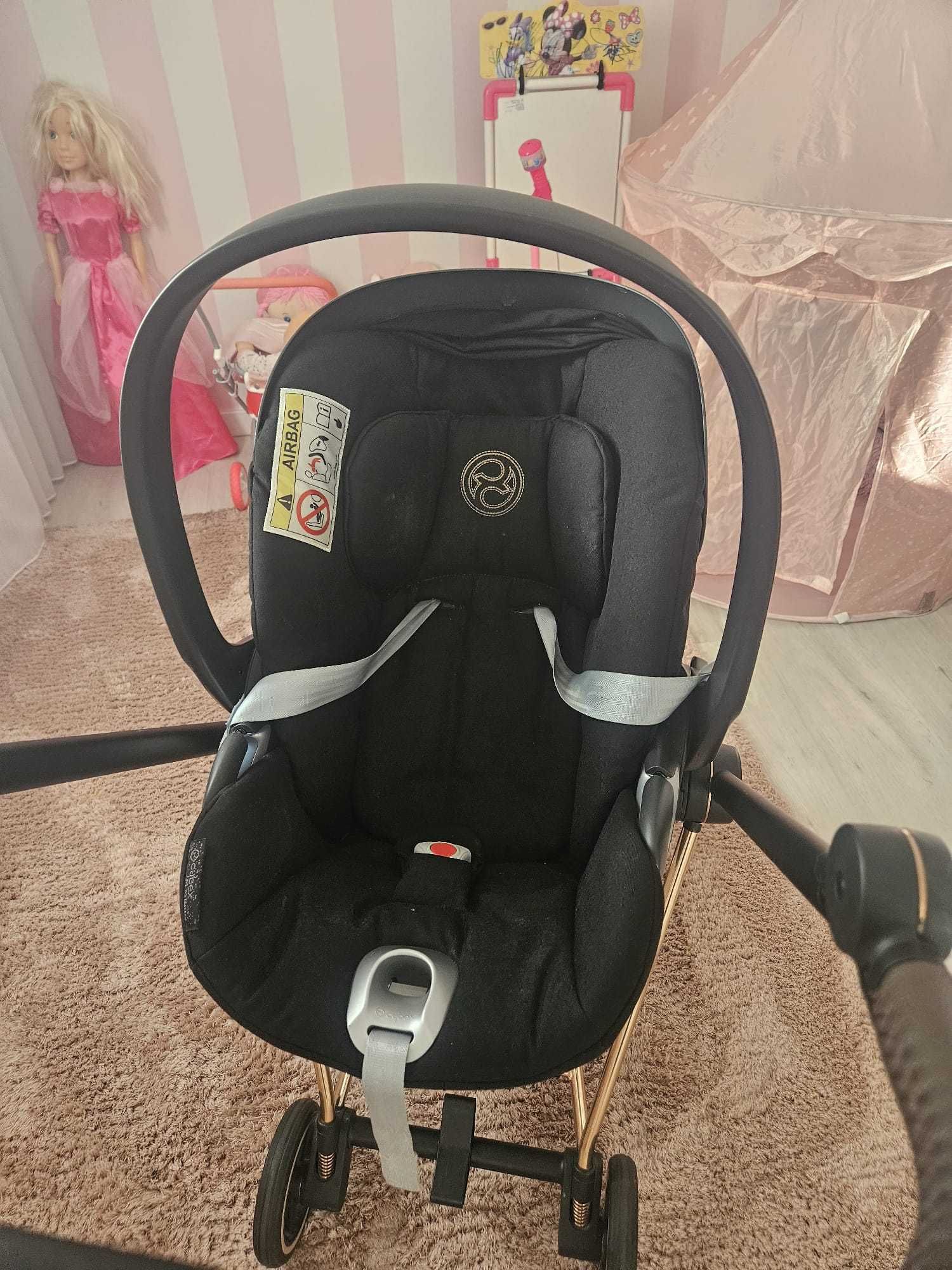 Carrinho de bebé com babycoque Cybex
