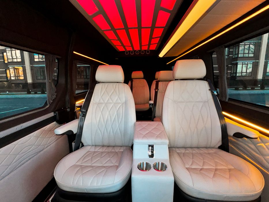 VIP трансфери, рейси Київ - Варшава, Буковель реклайнер