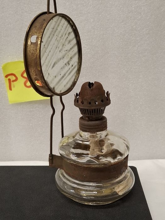 Lampa naftowa szklana z kloszem prl