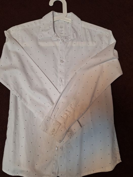 Koszula biała z delikatnym wzorkiem Smyk Cool Club r. 146