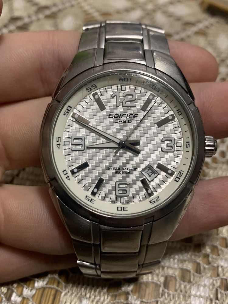 zegarek Casio srebrny