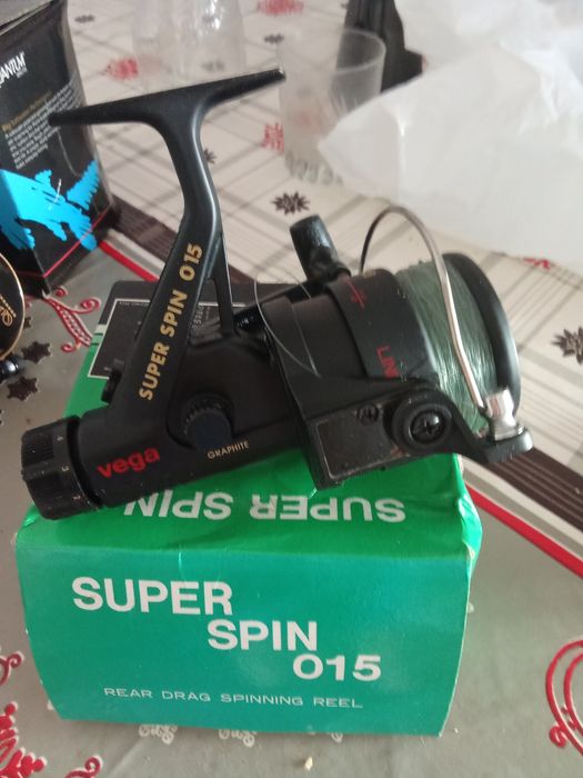 Carretos de pesca usados em bom estado