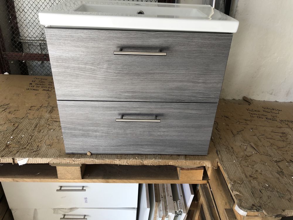 Szafka z umywalką 60x36 z umywalką ceramiczną CICHY DOMYK