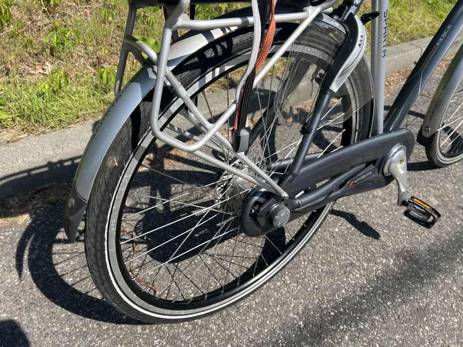 Ładny rower elektryczny SPARTA ION RX+ 36V Nexus 8/A