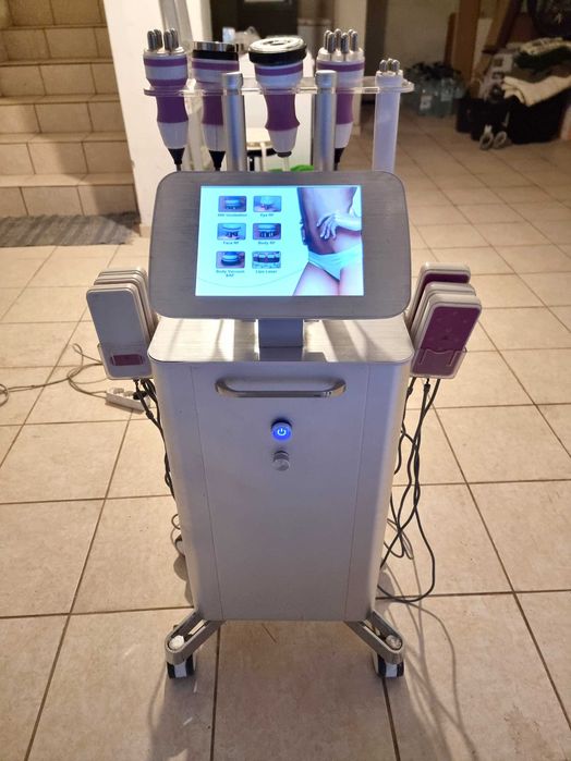 Lipo-laser + Cavitação e Radiofrequência + Vaco
