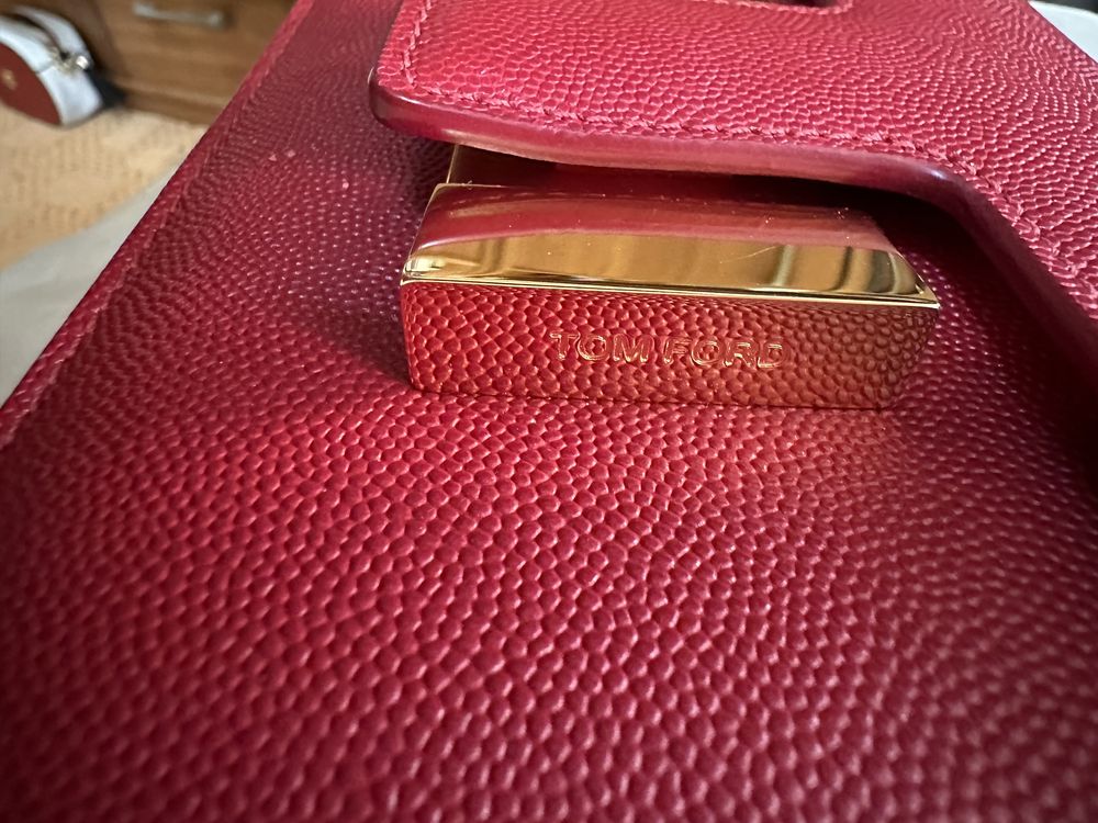 TOM FORD  сумка с золотистой фурнитуро