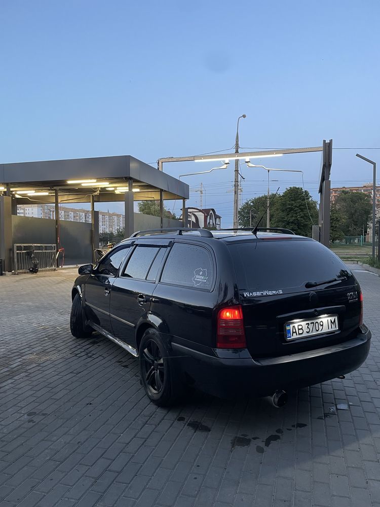 Skoda Octavia Tour 1.6. bfq. срочно!