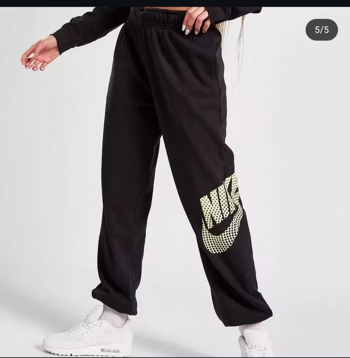 Джогеры  Nike  Originally.