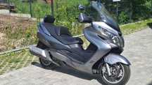 Skuter Suzuki Burgman 400AN, 2009, w komplecie kask i kurtka