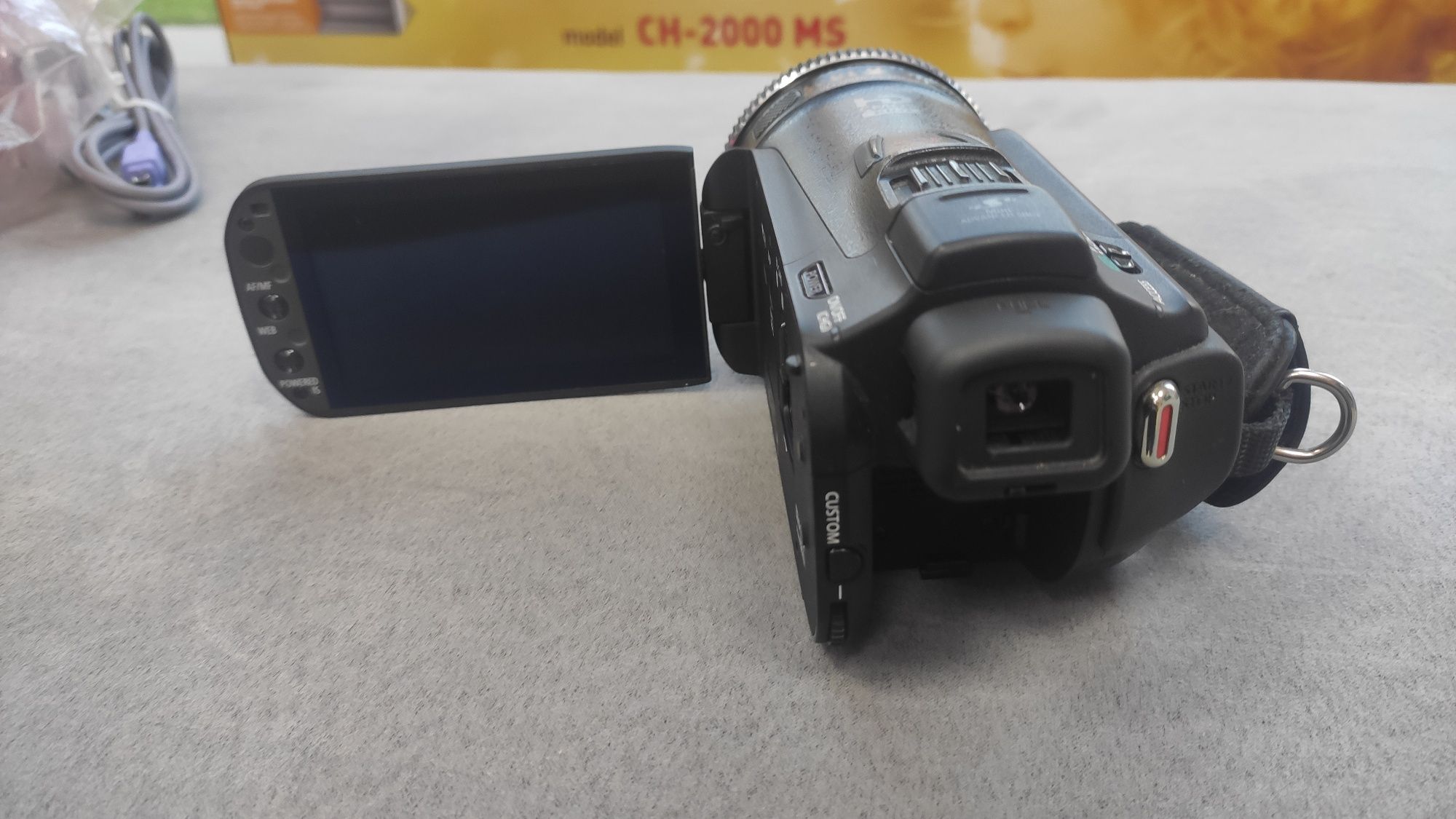 Відеокамера Canon legria HF G10