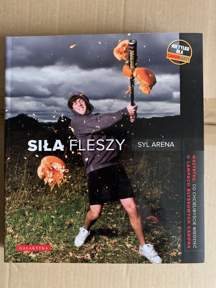 Siła fleszy. Syl Arena