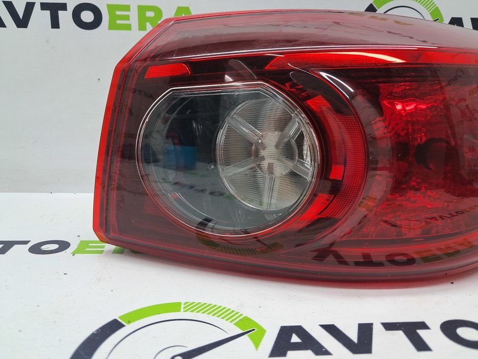 Фонарь задний внешний (в крыло) правый MAZDA MAZDA 3 BM 14-18