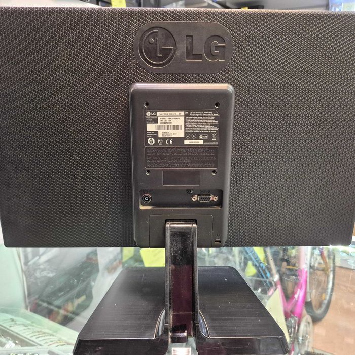 Monitor LG Flatron 19" D-SUB; Komis Jasło Igielna