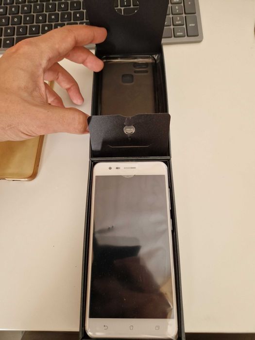 Asus Zenfone 3 Zoom S ZE553KL