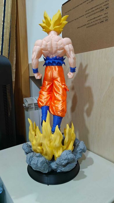 Estátua Son Goku Super Saiyan – 60cm