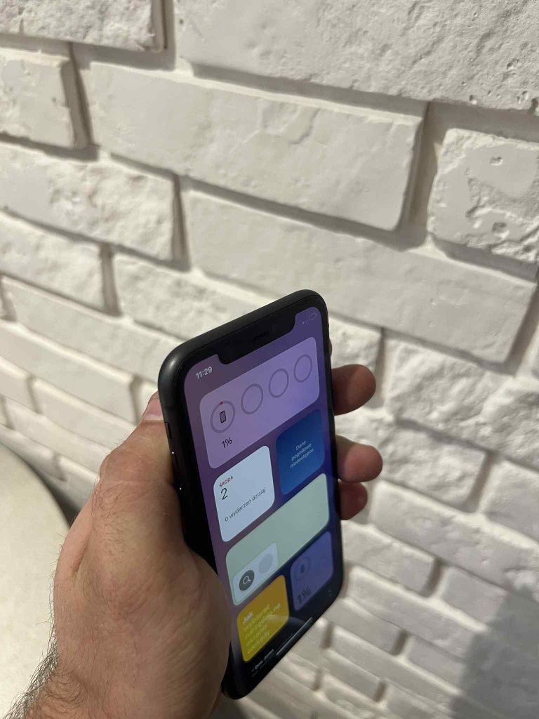 Iphone 11 czarny nowa bateria