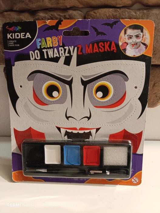 Farby do twarzy z maską Dracula Haloween