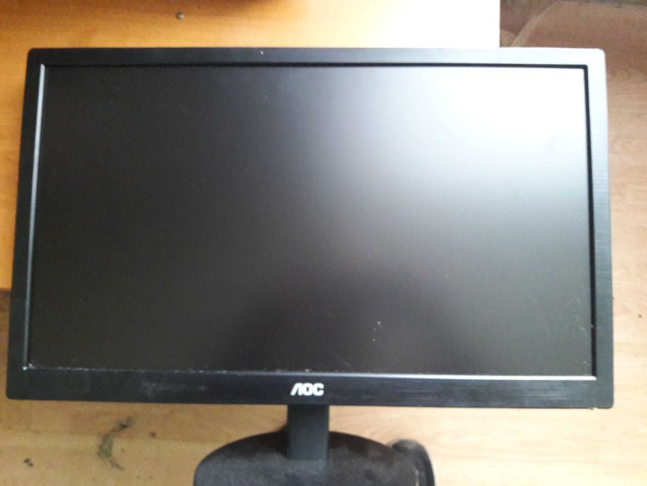 Monitot AOC 23 cale