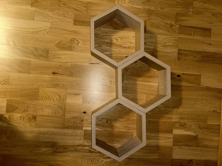 Zestaw trzech półek heksagonalnych