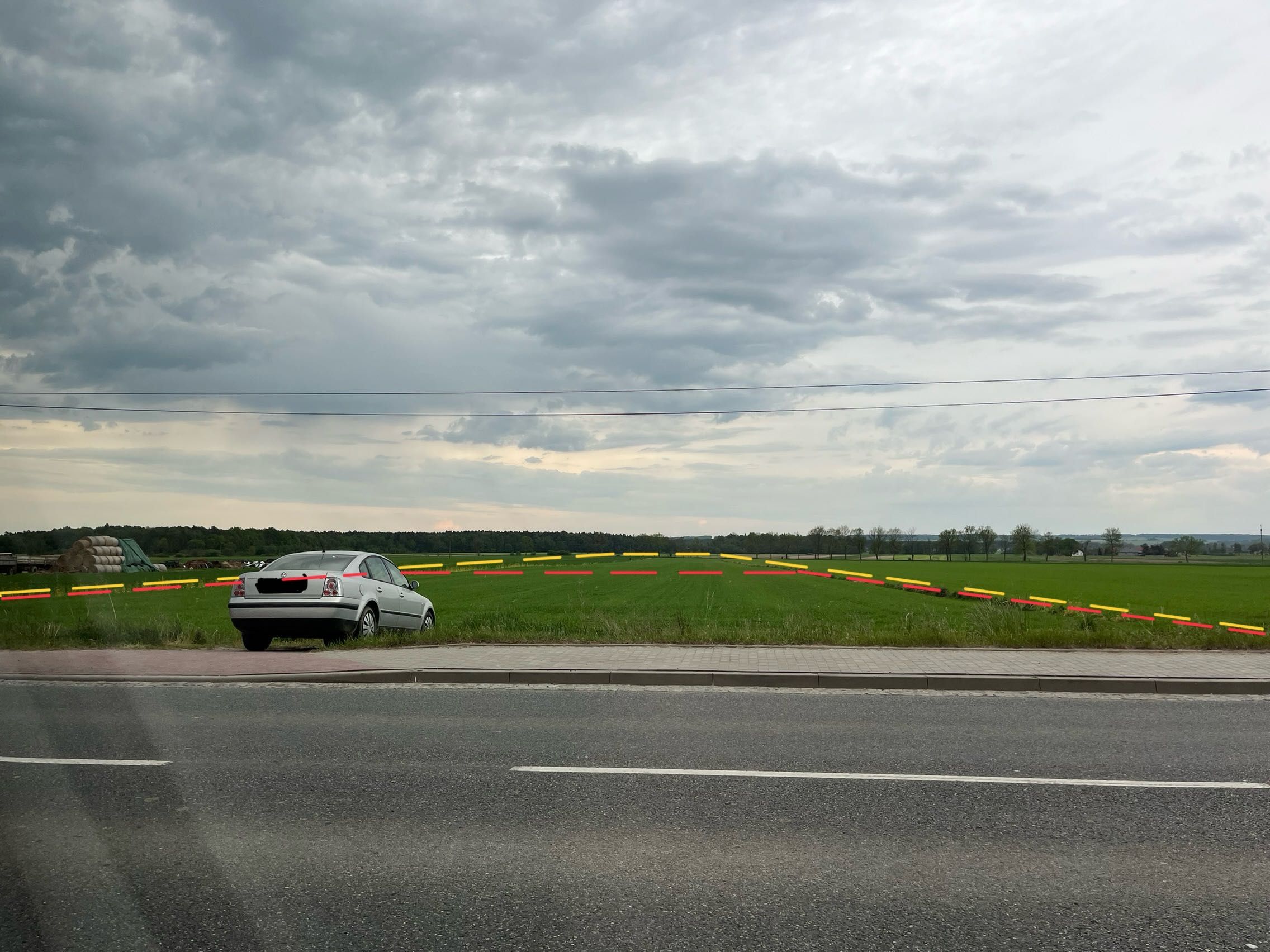 Działka budowlana Strojec 1800 m2, media, droga krajowa, kanalizacja