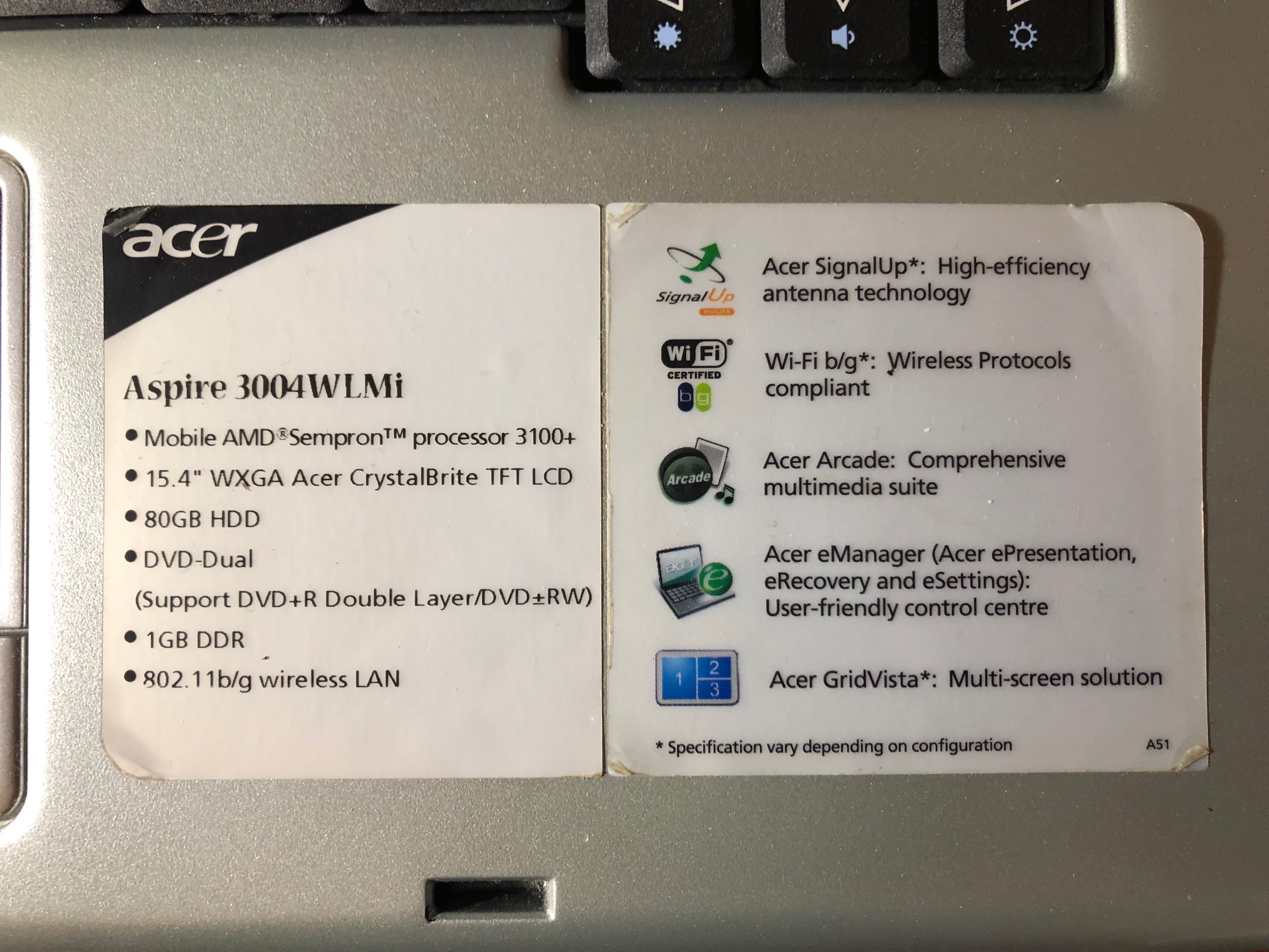 Два рабочих ноутбука Acer Aspire одним лотом на запчасти.