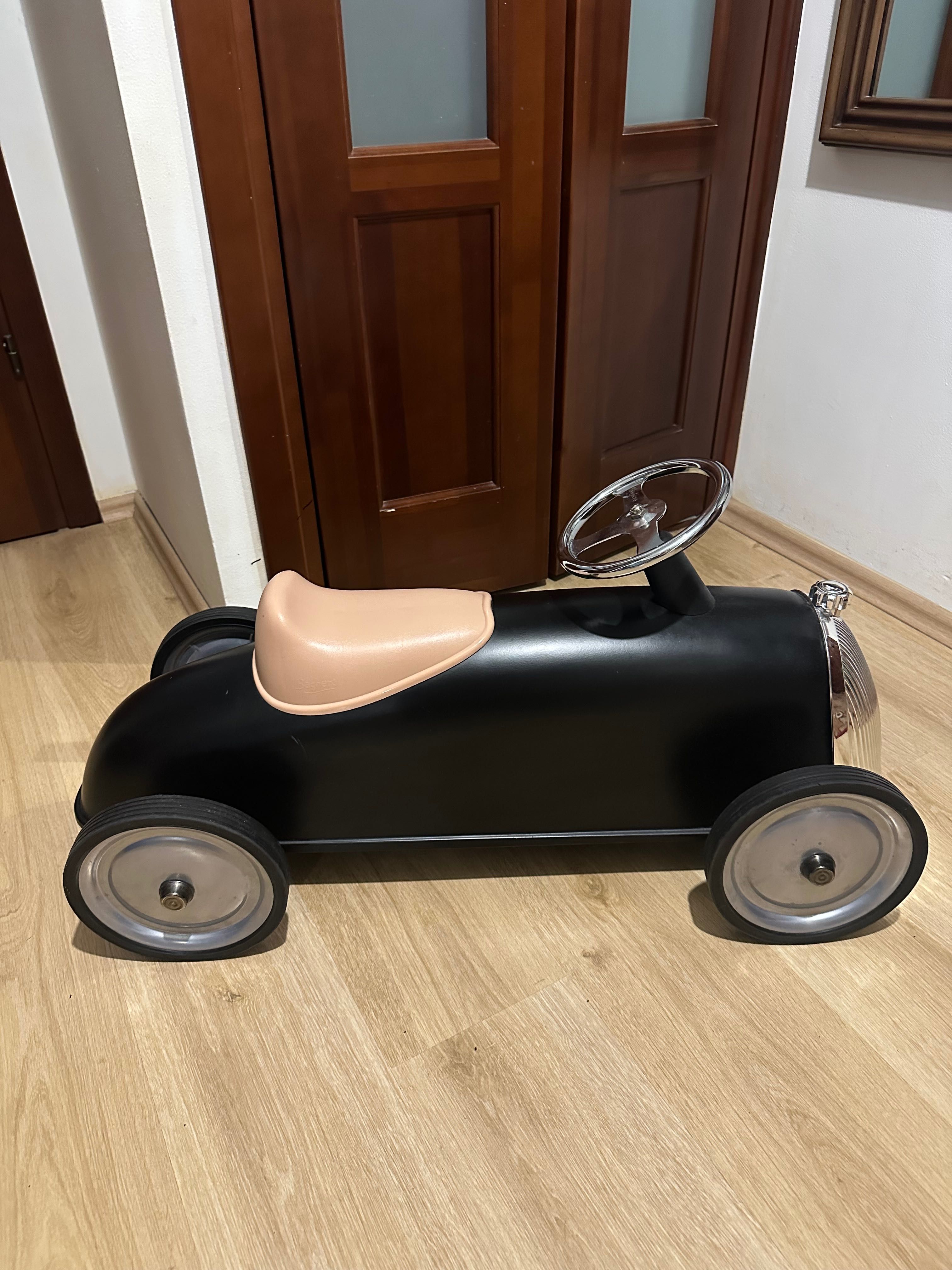 Jeździk/auto Baghera