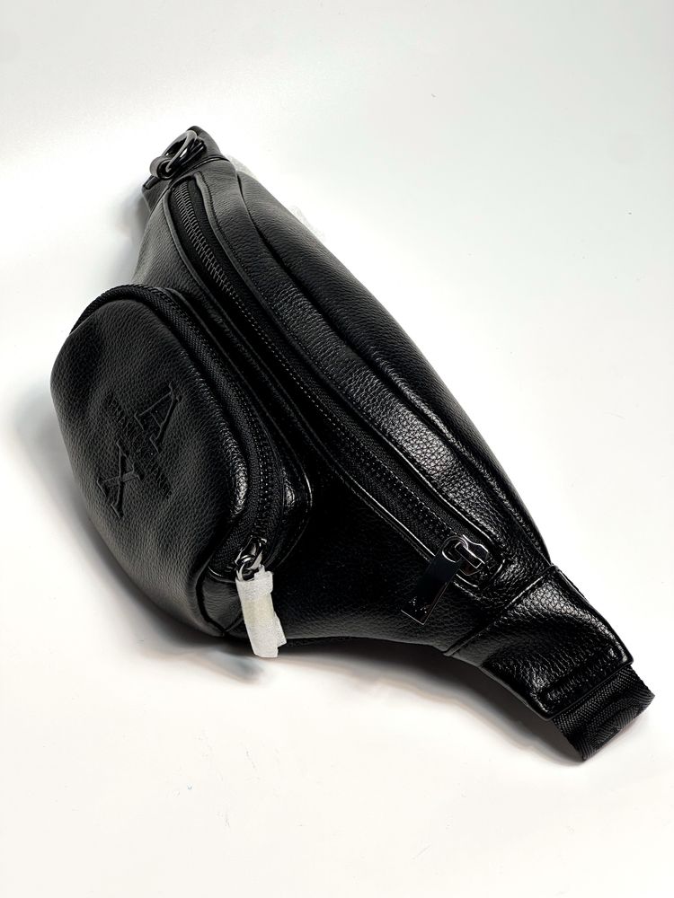 Бананка Armani Exchange