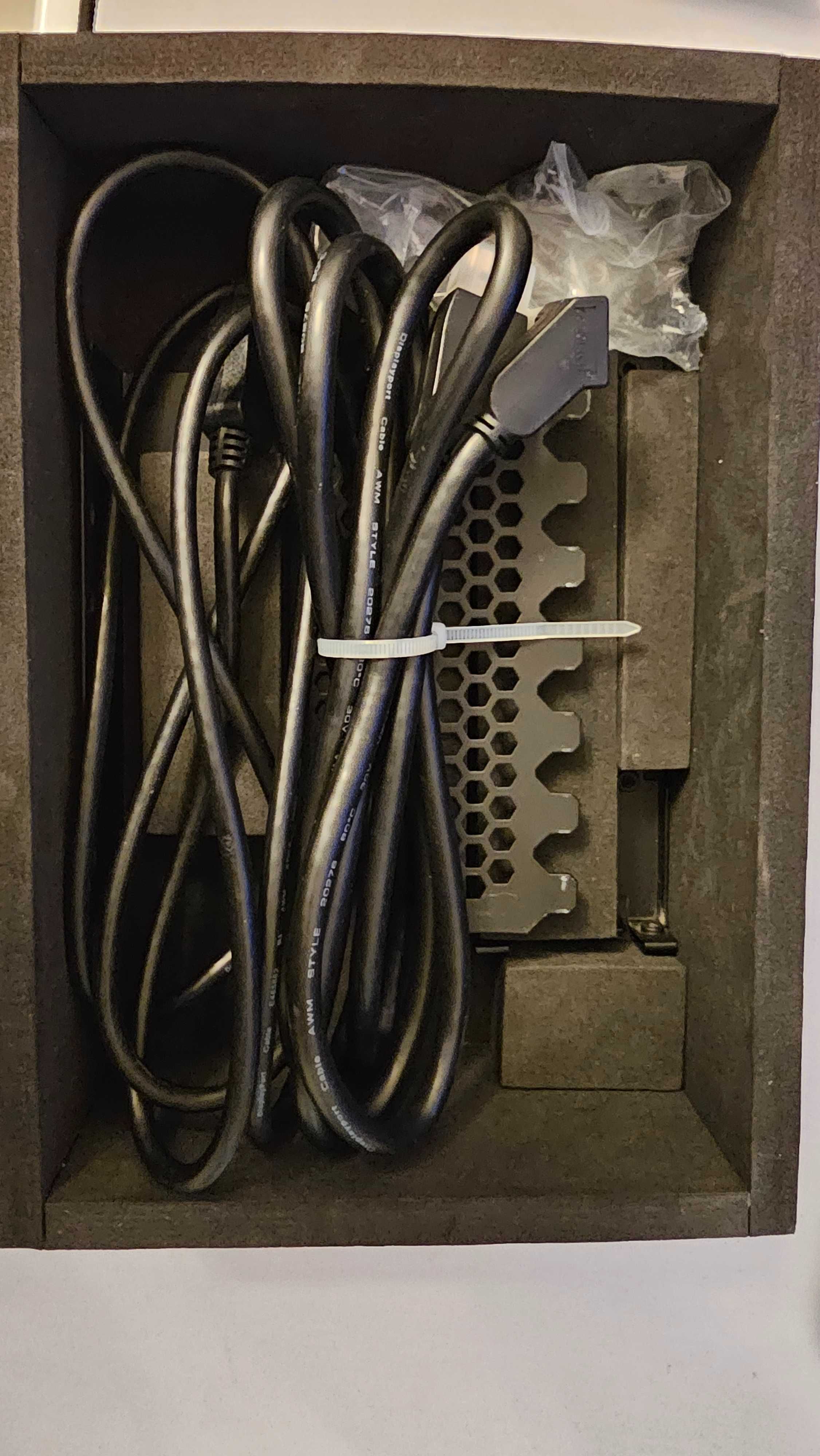 CableMod koszyk do wertykalnego montażu karty graficznej