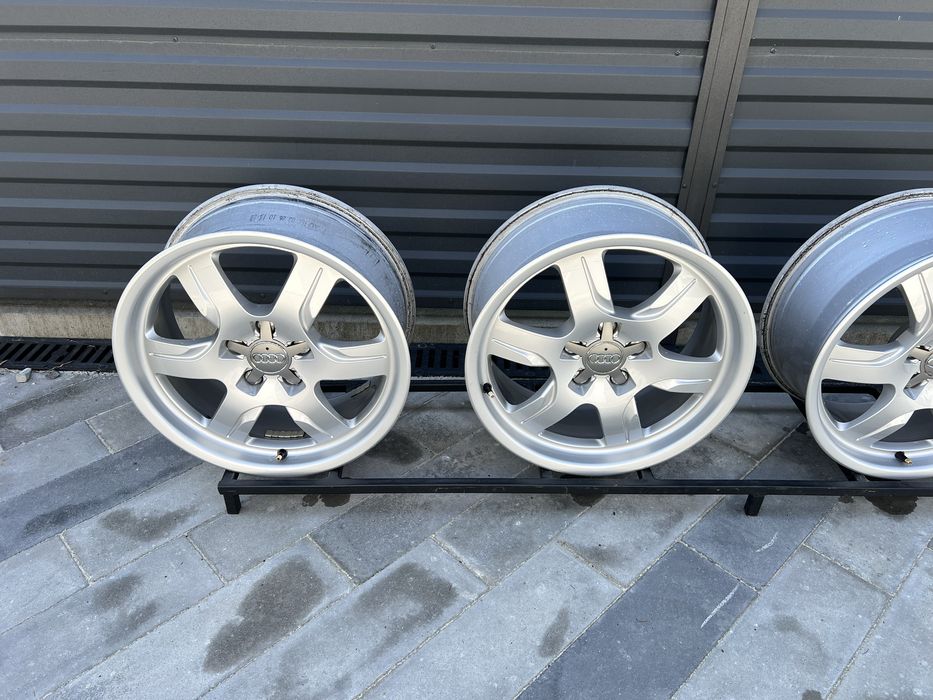 Диски 17R 5x112 7.5J ET28 DIA66.6 Audi А6 А4 Skoda Golf