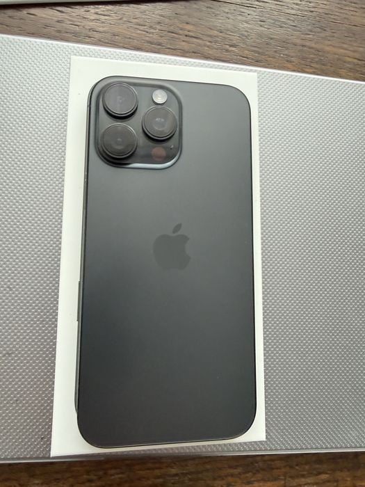 IPhone 16 Pro Max 256 GB czarny tytan