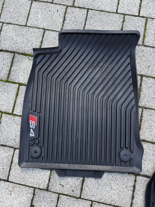 Dywaniki Lato/Zima Audi A4 b9 praktycznie nowe