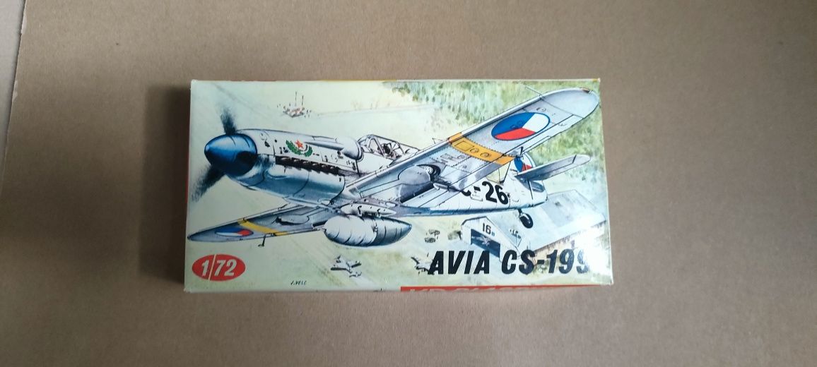 Model do sklejania 1/72 Aviva CS-199
