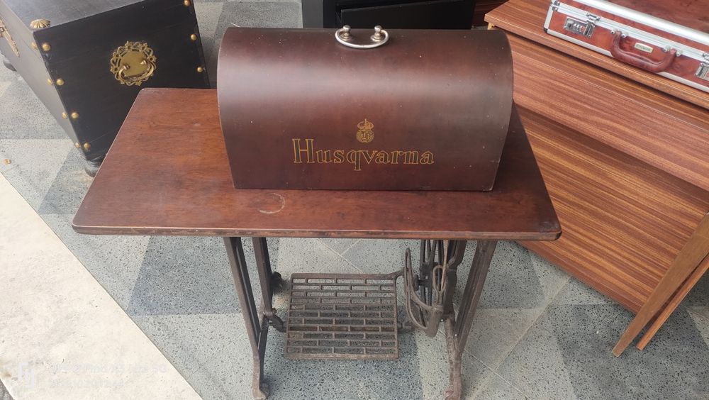 Máquina de costura antiga