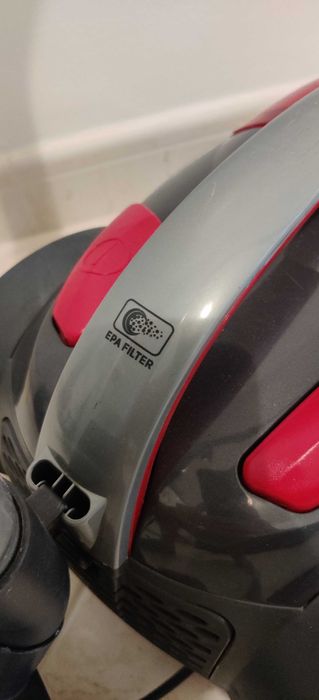 Aspirador Hoover 700W