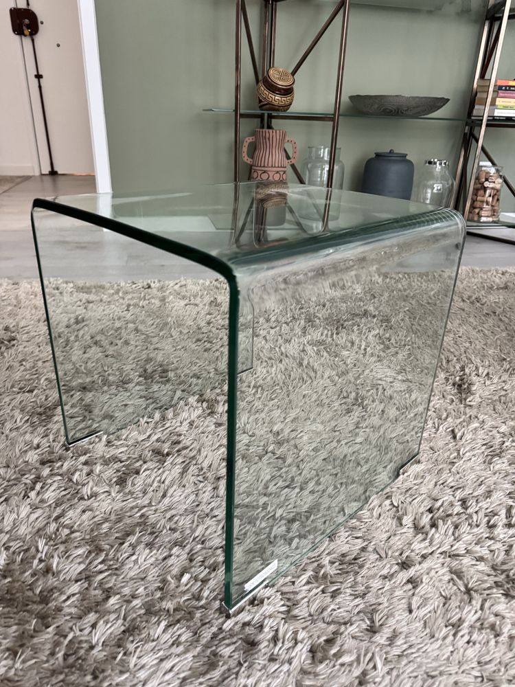 Mesa Auxiliar de Vidro Shiny