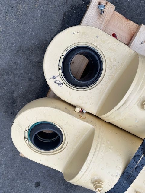 2 siłowniki hydrauliczne komplet do wiertnicy bauer