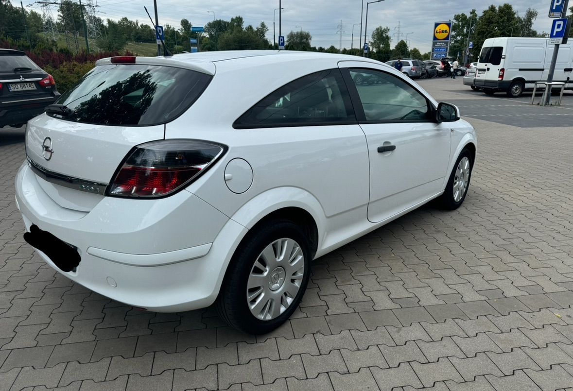 Opel Astra GTC 1.4benzyna Klimatyzacja Abs Esp El.szyby stan bdb