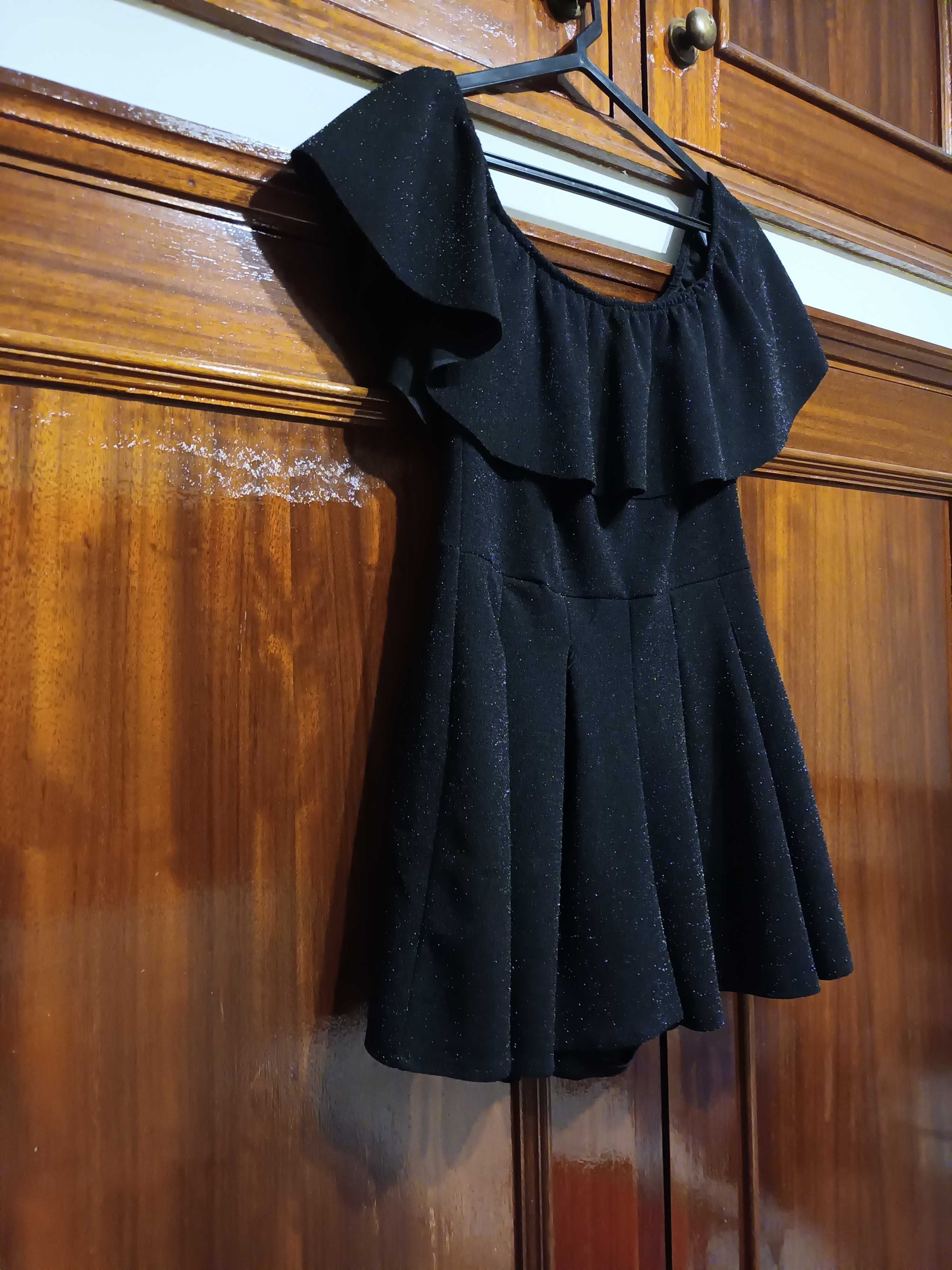 Macacão preto brilhante