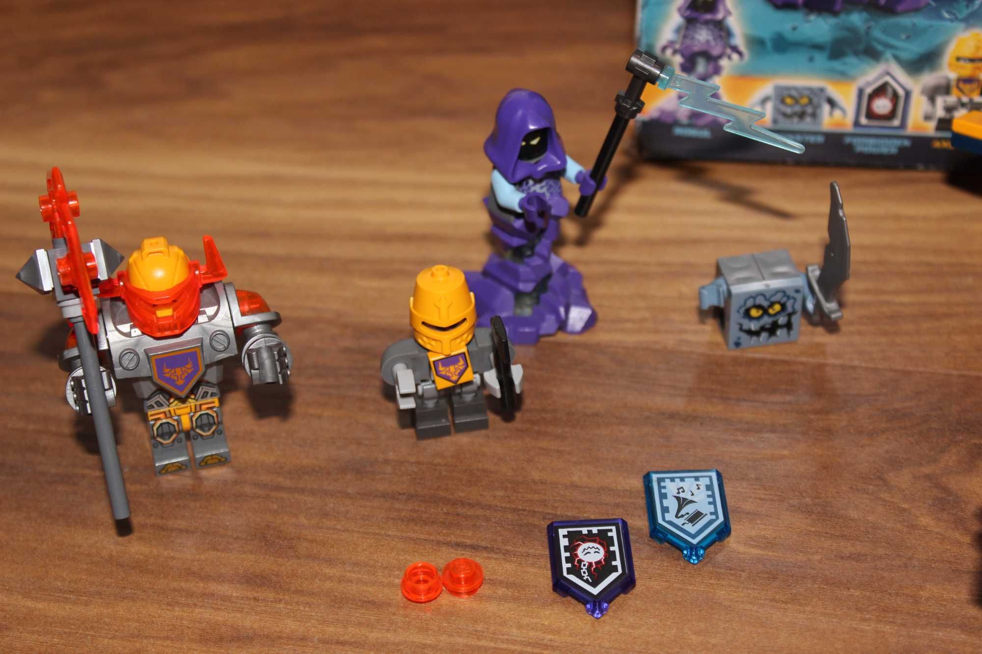 Klocki LEGO NEXO KNIGHTS Rozbijacz Axla 70354