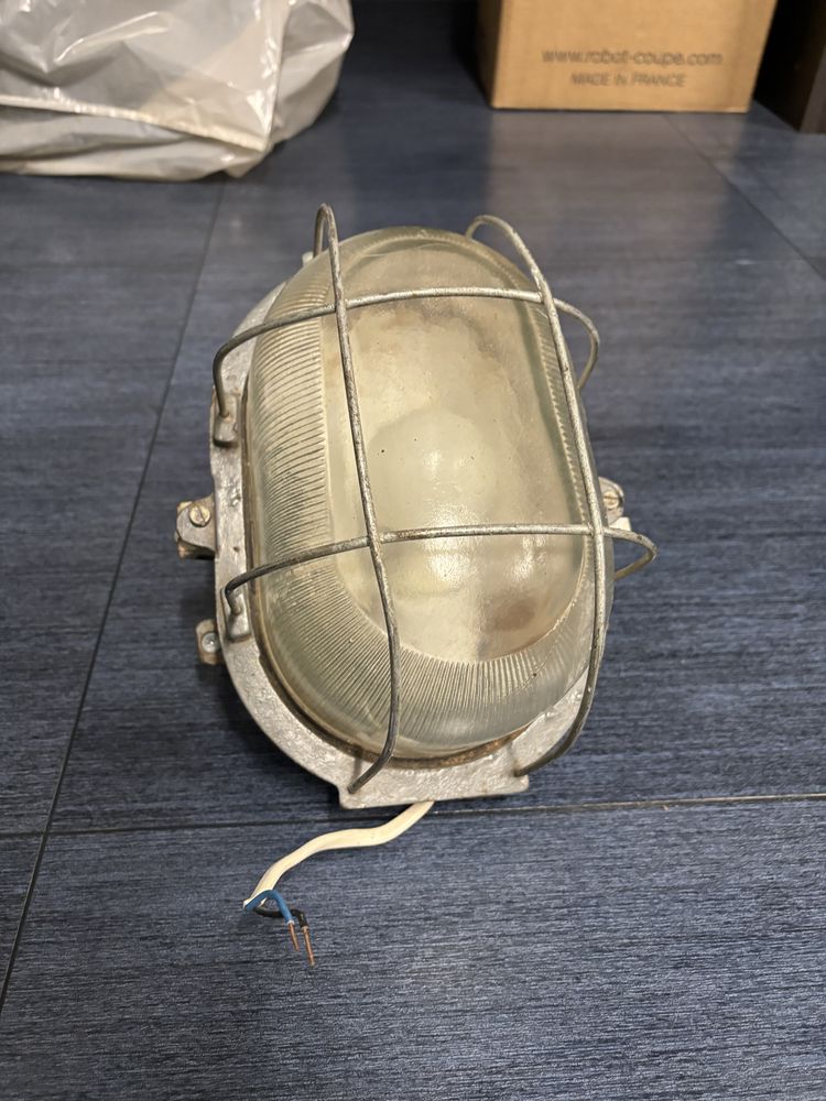 Lampa przemysłowa vintage