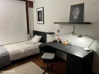 562229 - Quarto com cama de solteiro, em apartamento com 2 quartos.