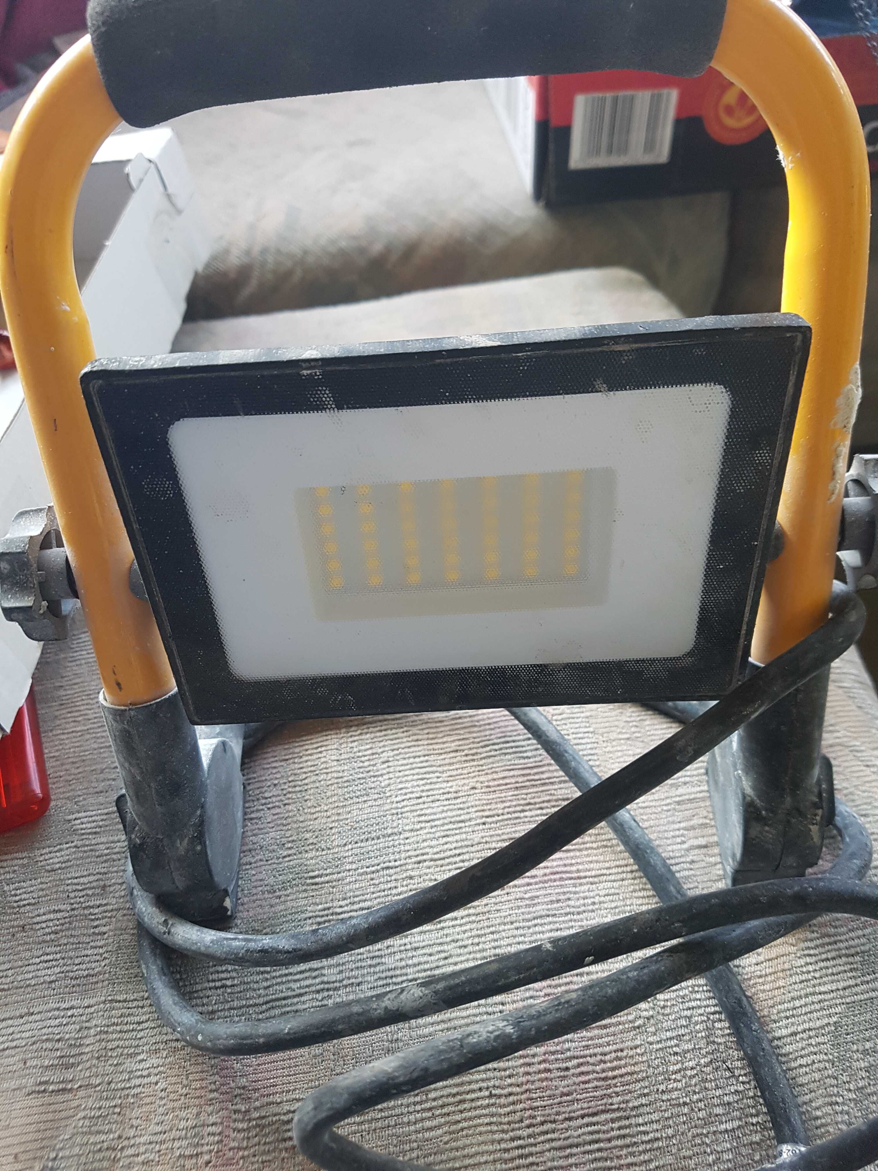 Halogen led 50 w sprzedam