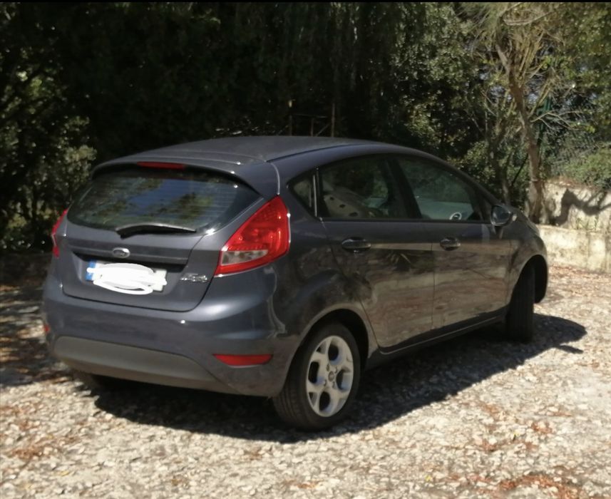 Vende-se FORD FIESTA 2012