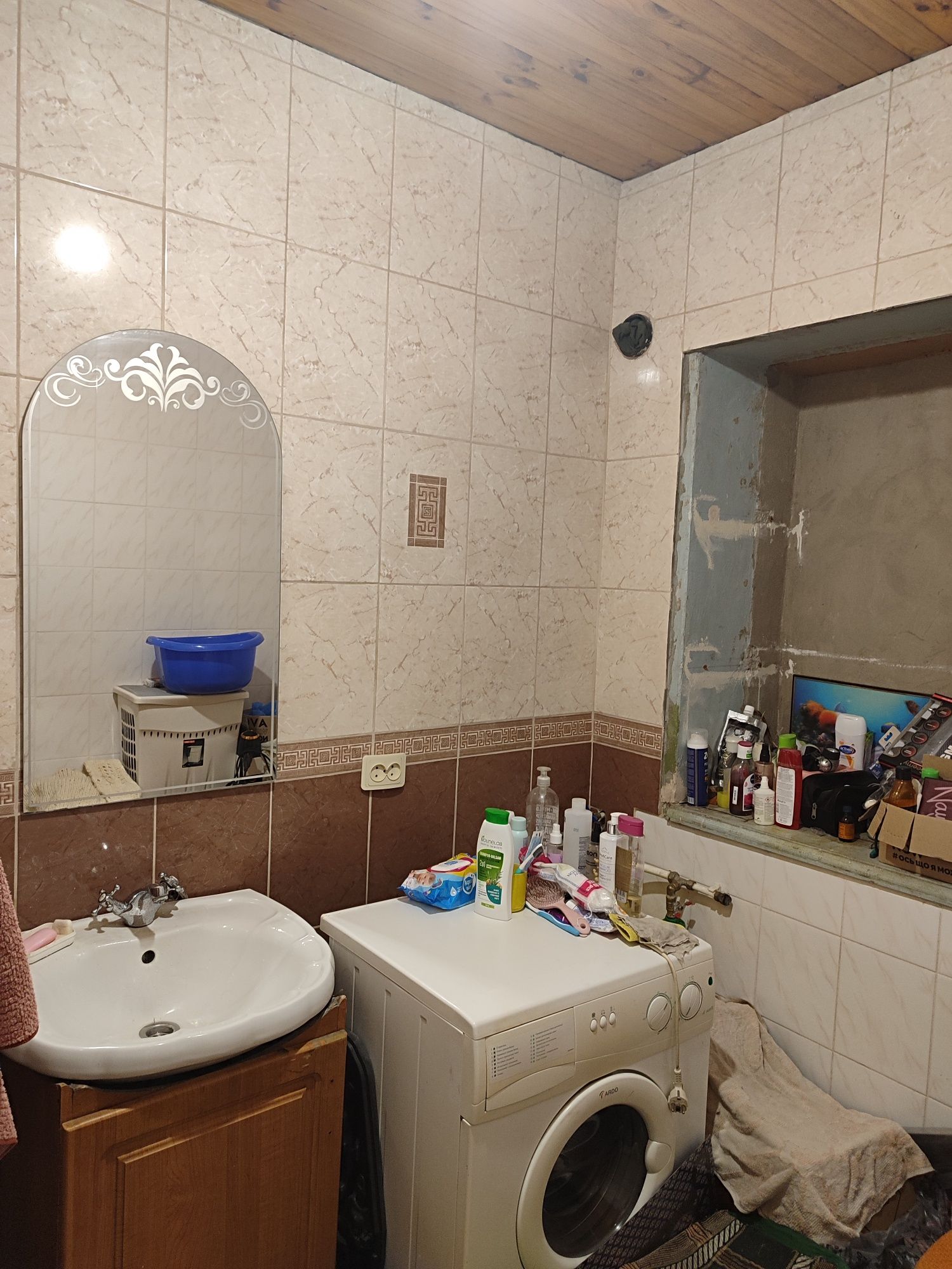 Продається 2х кімнатна квартира по вул Дорошок
