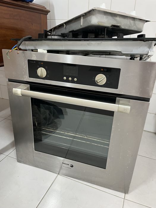 Forno Eletrico + placa a gas + placa vitroceramica