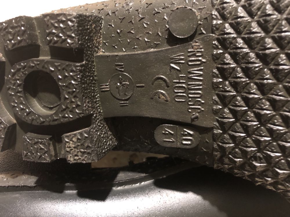 Buty nie używane gumowo- filcowe rozmiar 40-41