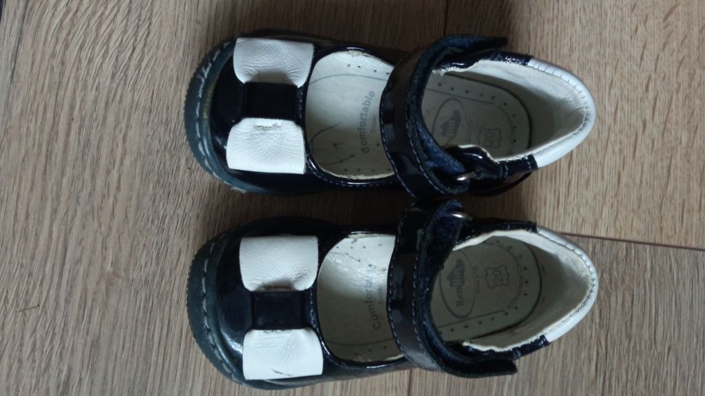 Buciki lakierki RenBut 20